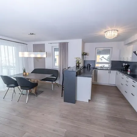 Relax 3 Klimatisiert Lägenhetshotell Friedrichshafen