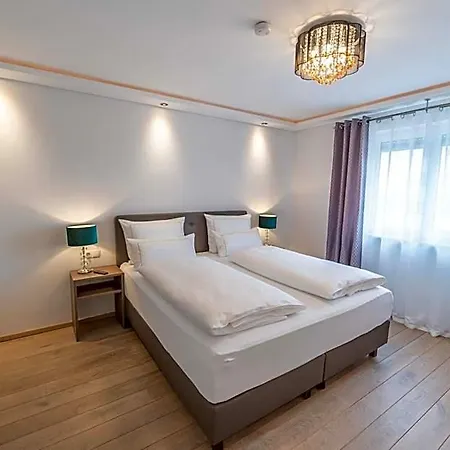 Relax 3 Klimatisiert 4* 腓特烈港